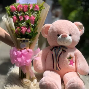 Ramillete en rosas rosadas con Caja de Chocolates Ferrero Rocher y Oso de peluche